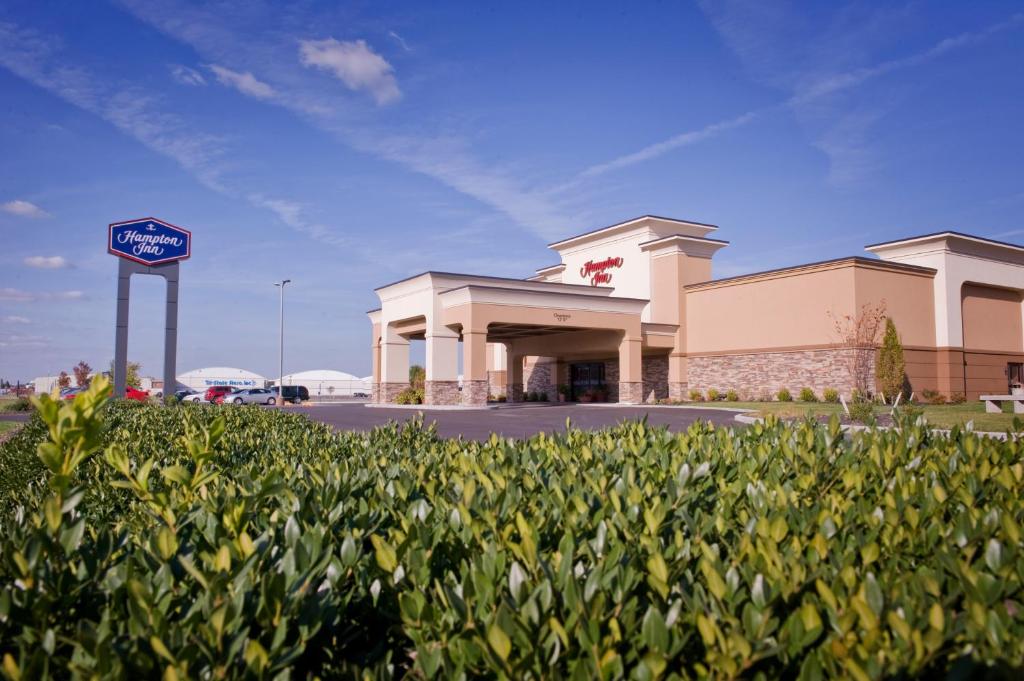 Hampton Inn Evansville Airport Main image 1